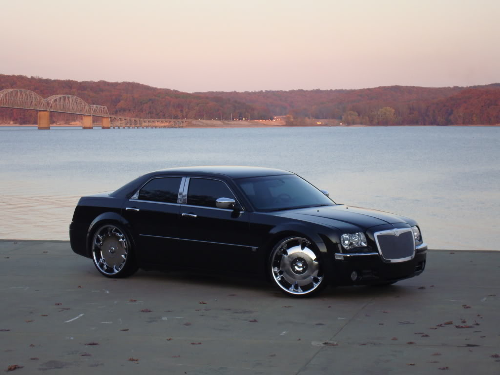 2012 Chrysler 300 photo