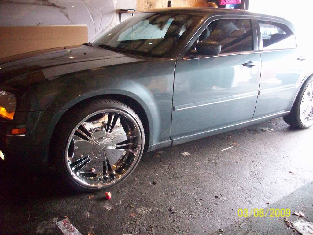 2005 Chrysler 300C photo