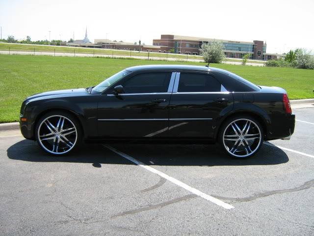 2010 Chrysler 300 photo