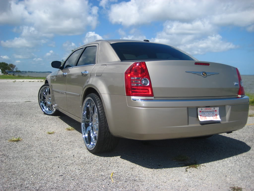 2009 Chrysler 300 photo