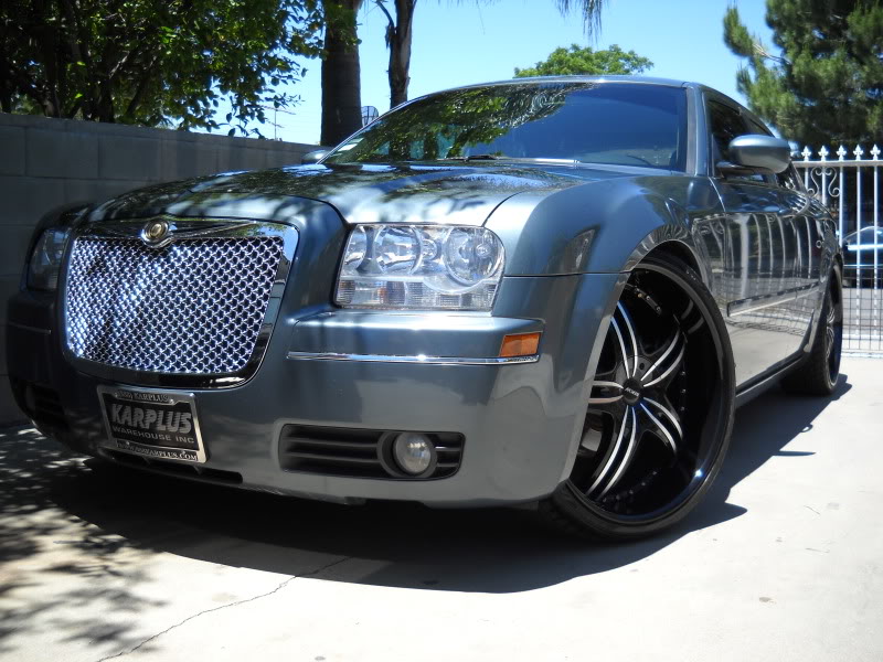 2005 Chrysler 300 photo