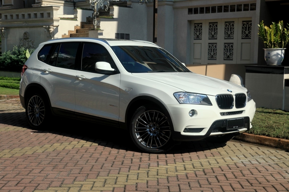 2011 BMW X3 photo