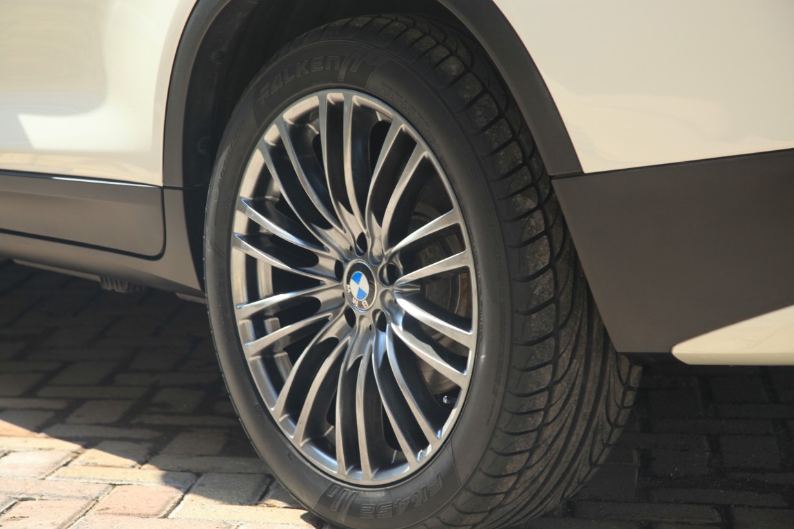 2011 BMW X3 photo