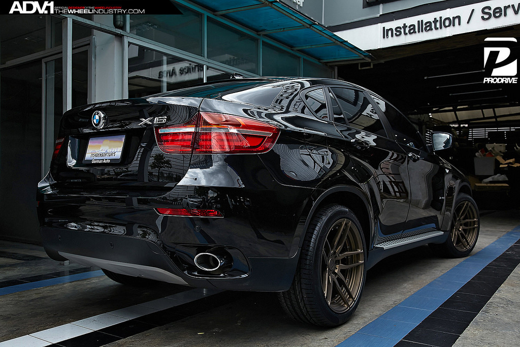 2012 BMW X6 photo