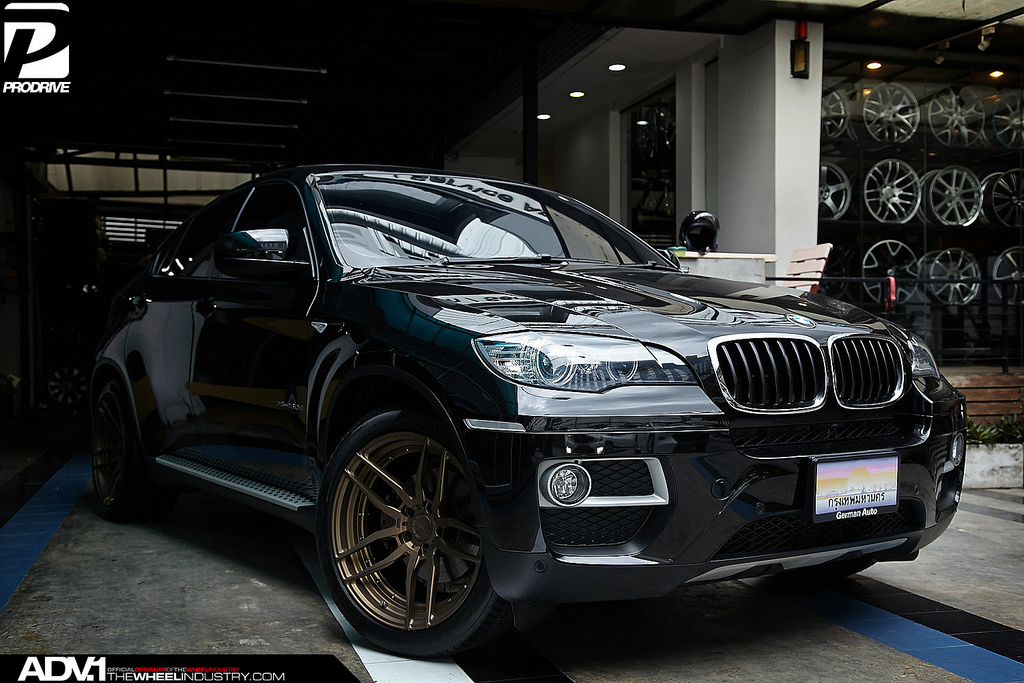 2012 BMW X6 photo