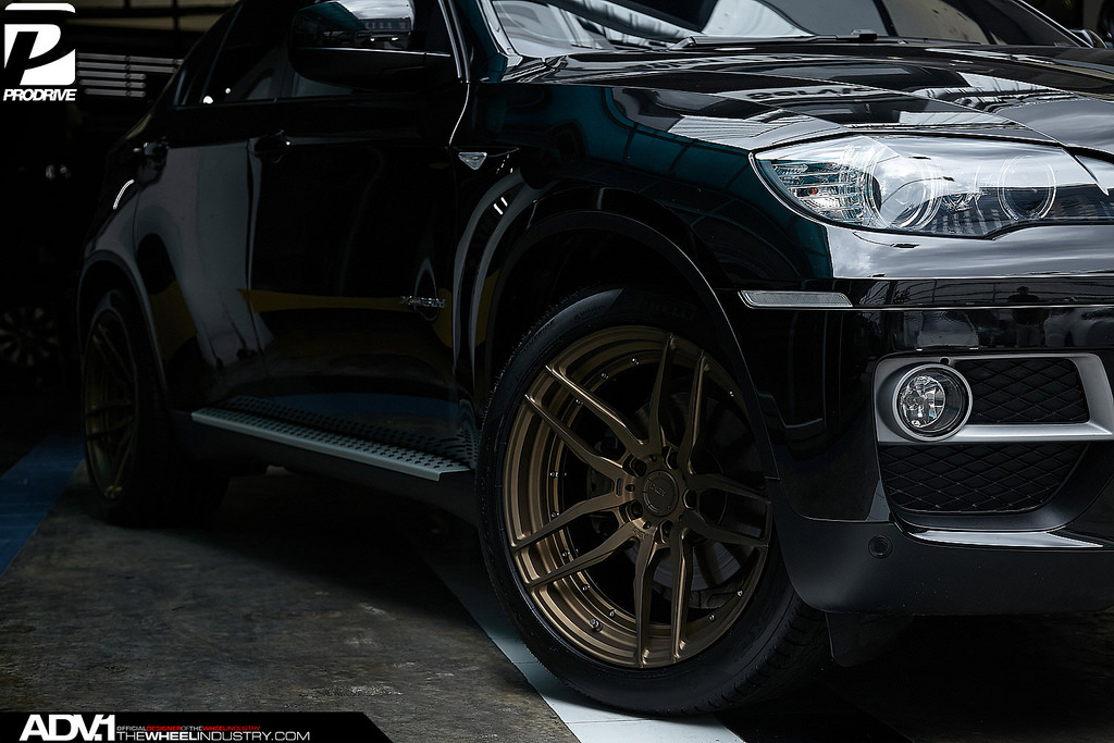 2012 BMW X6 photo