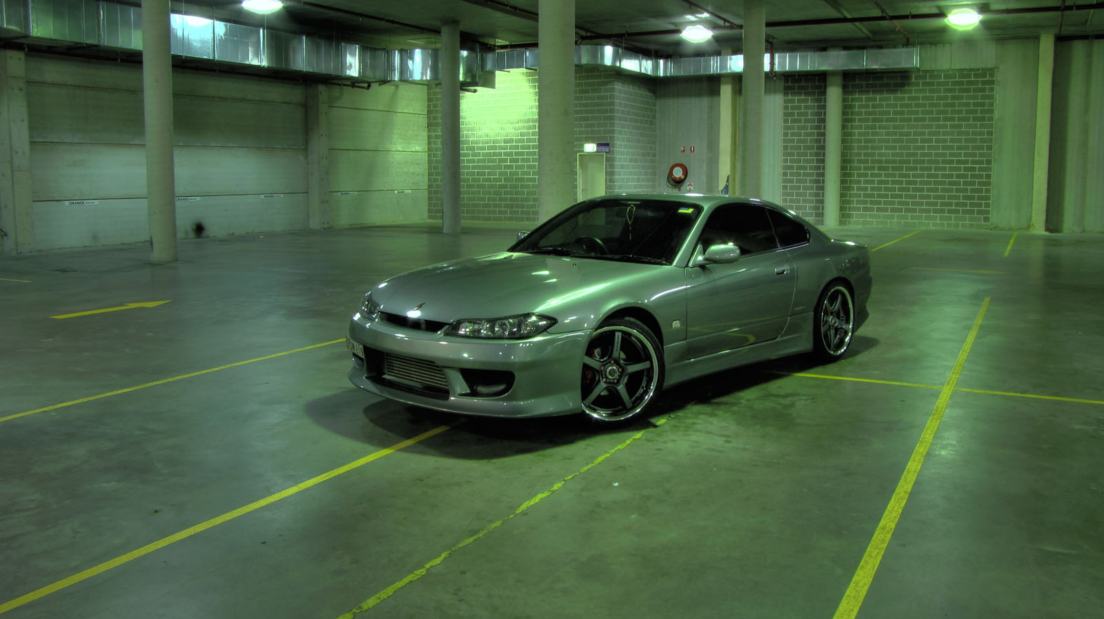 2002 Nissan S15 photo
