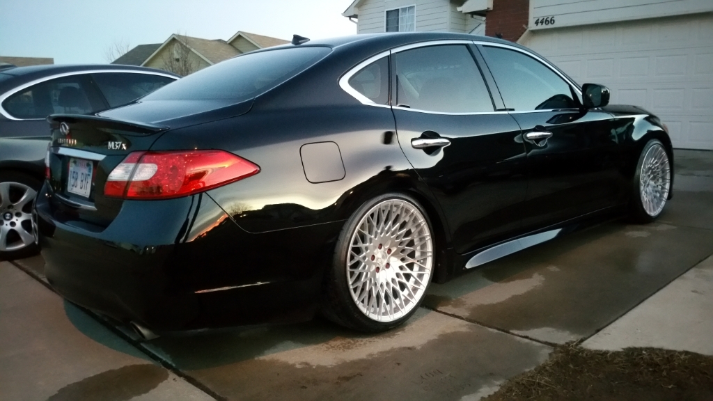 2013 Infiniti M37 photo