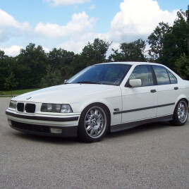1995 BMW  323