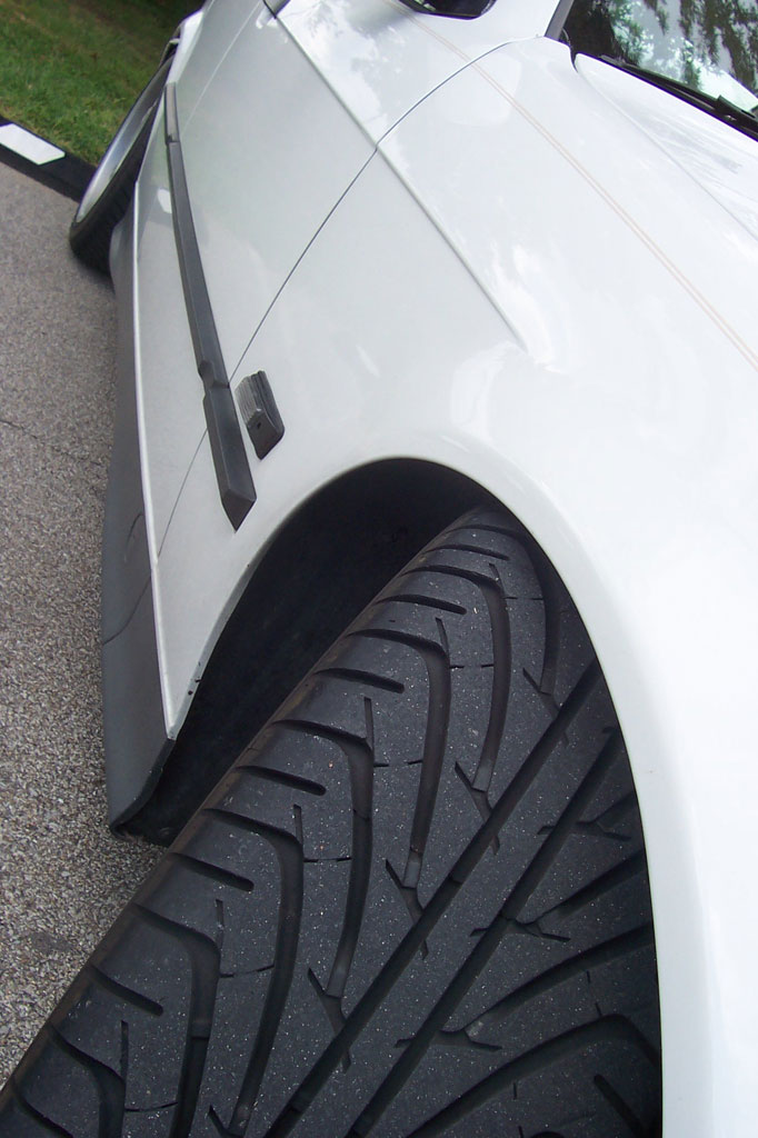1995 BMW  323 photo