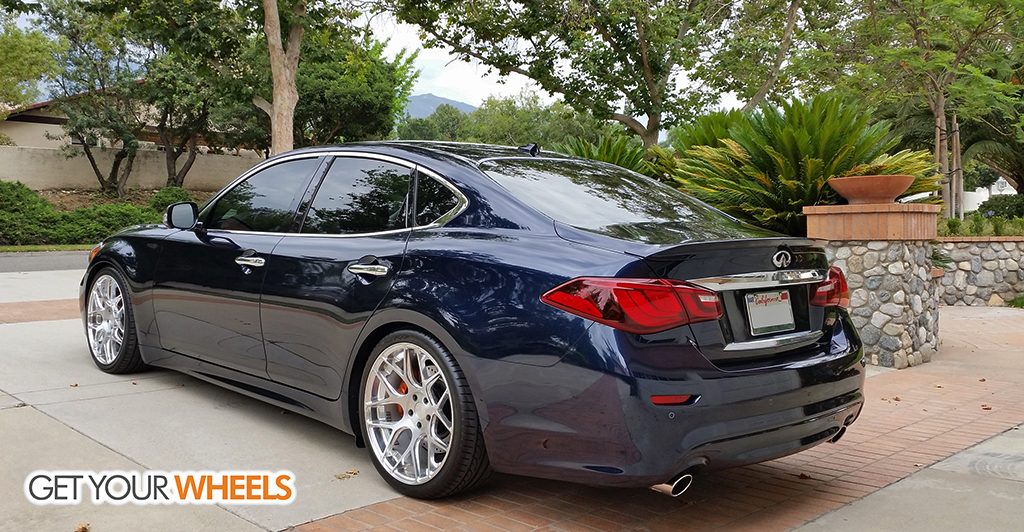 2015 Infiniti Q70 photo