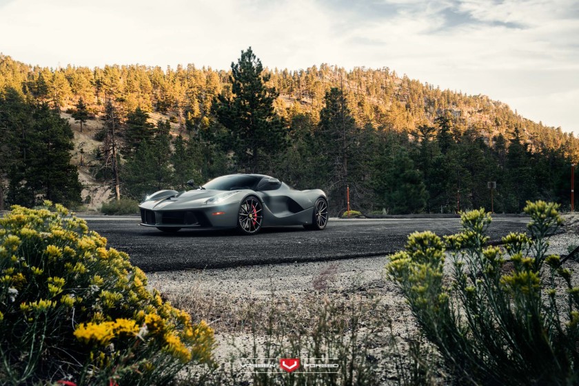 2015 Ferrari LaFerrari photo