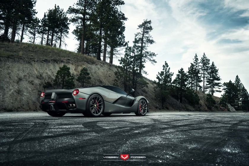 2015 Ferrari LaFerrari photo