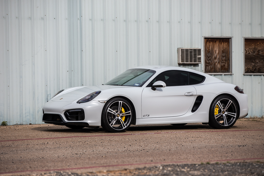 2015 Porsche Cayman photo
