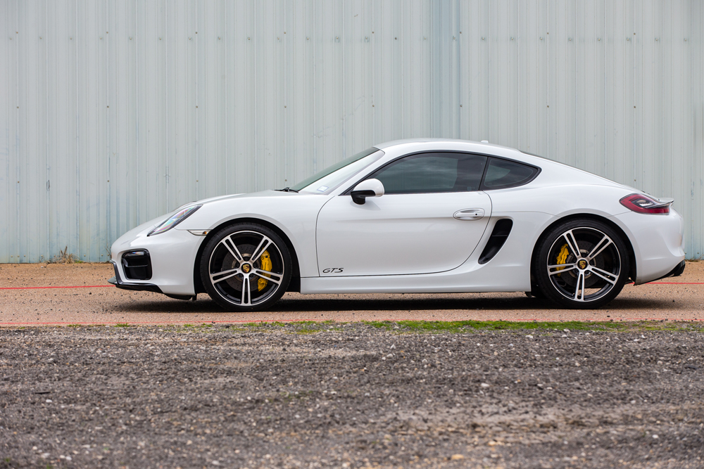 2015 Porsche Cayman photo