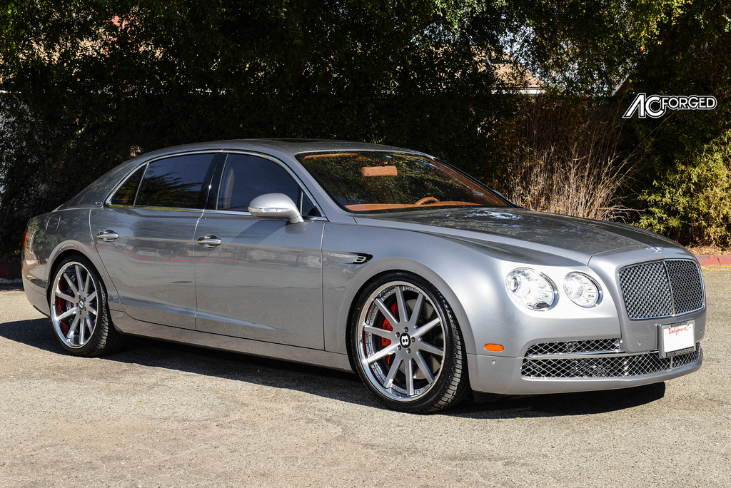 2015 Bentley Flying Spur photo