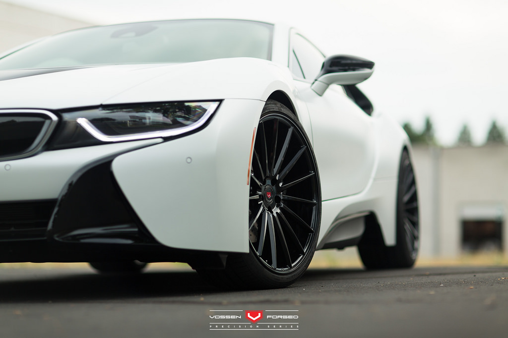 2016 BMW i8 photo