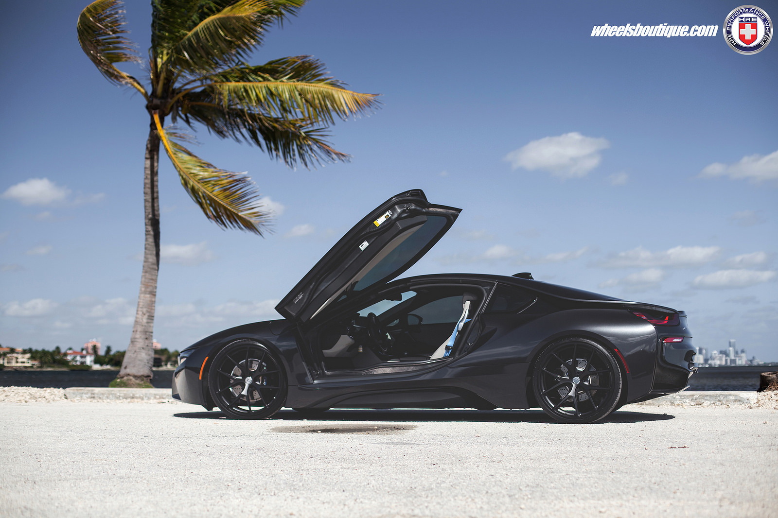 2015 BMW i8 photo