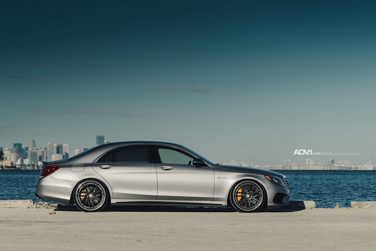 2015 Mercedes-Benz S-Class photo