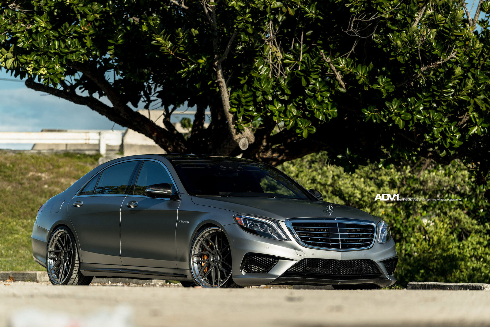 2015 Mercedes-Benz S-Class photo