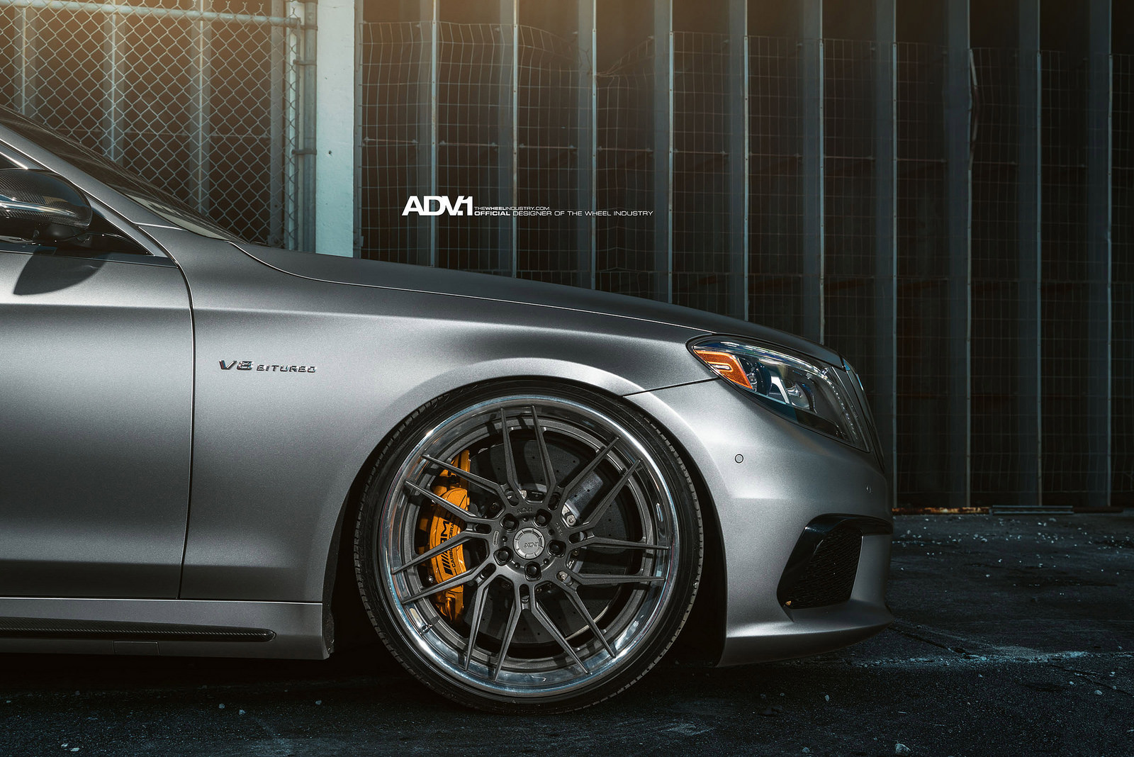 2015 Mercedes-Benz S-Class photo