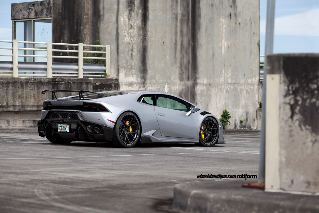 2015 Lamborghini Huracan photo