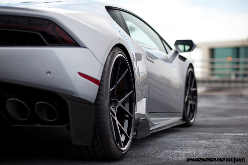 2015 Lamborghini Huracan photo
