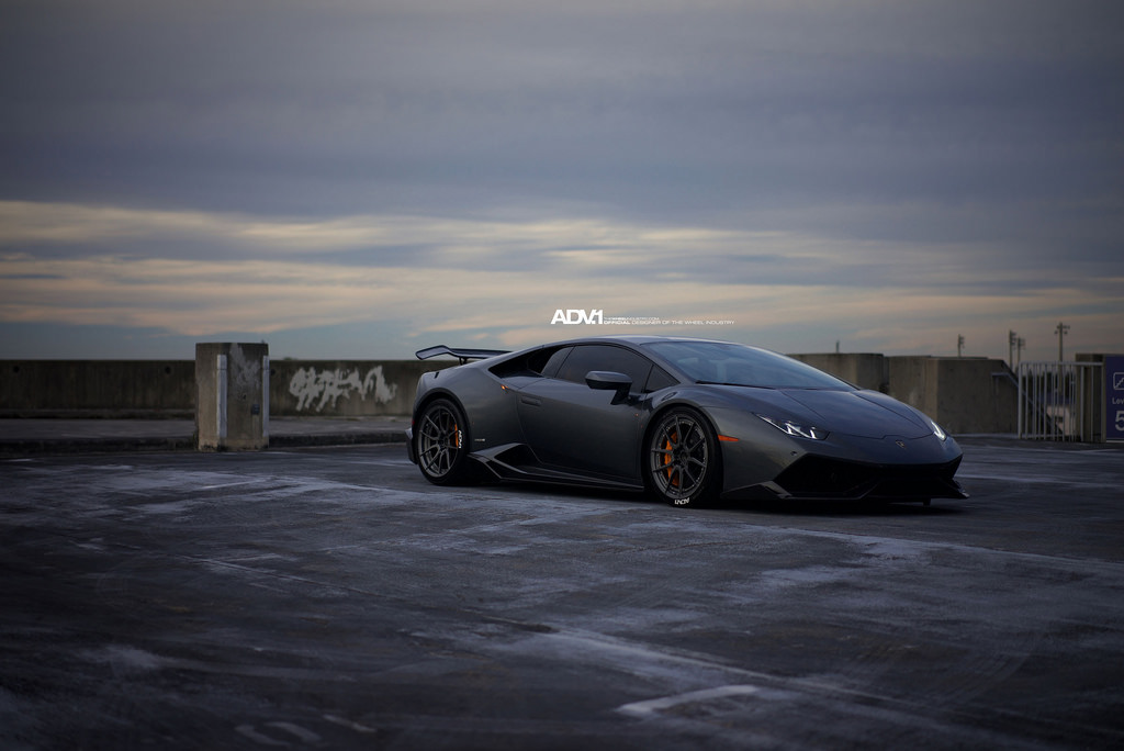 2016 Lamborghini Huracan photo