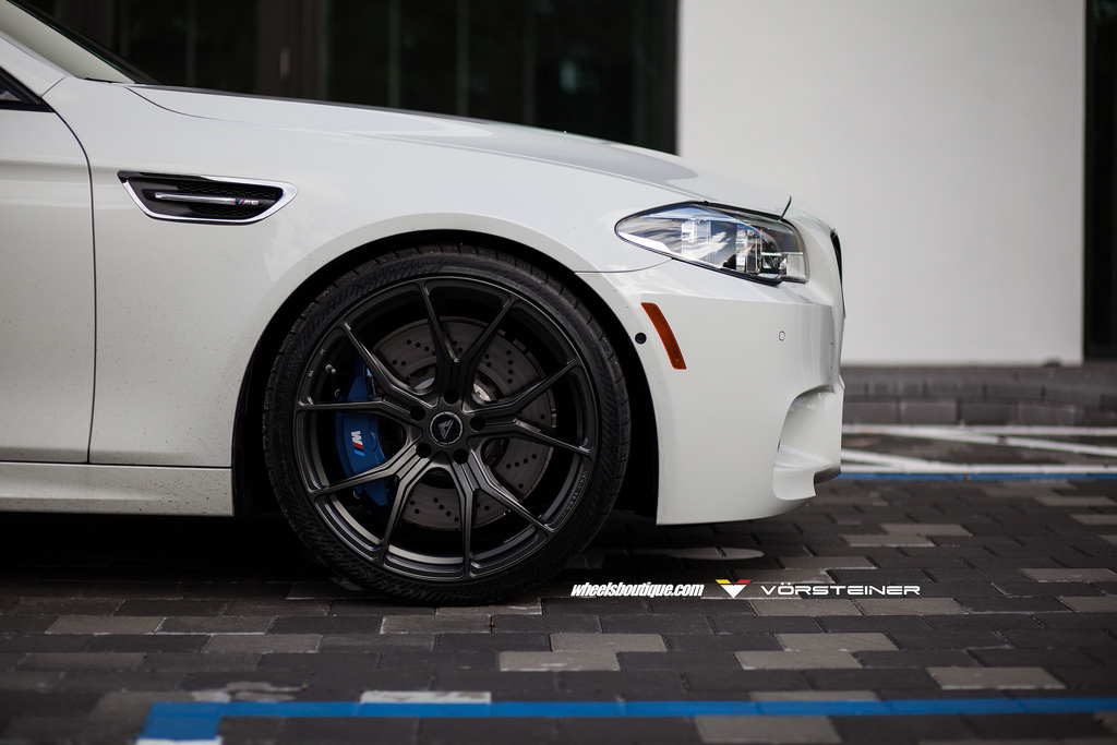 2015 BMW M5 photo