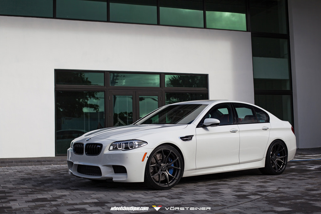 2015 BMW M5 photo