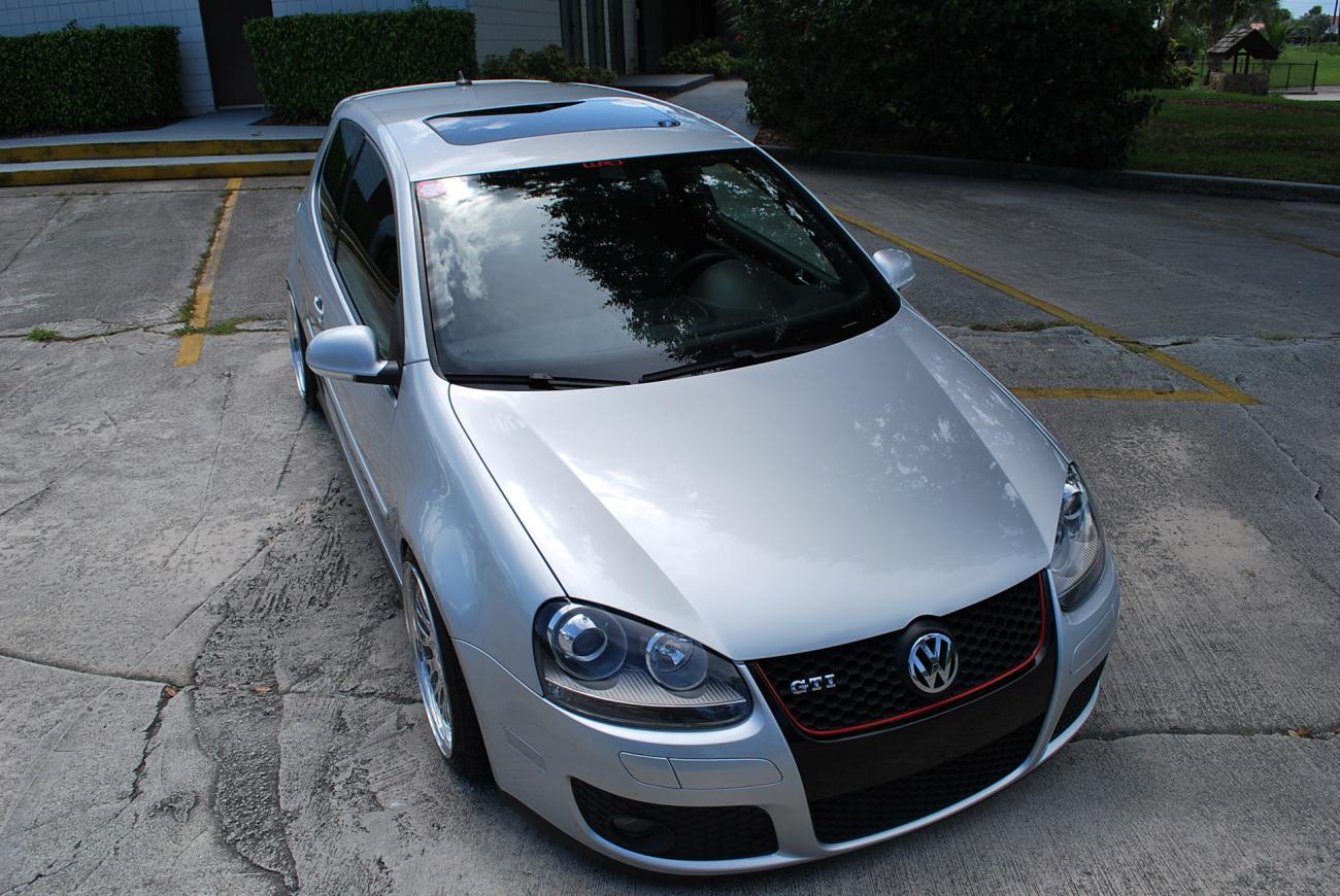 2007 Volkswagen Rabbit photo