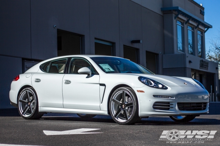 2016 Porsche Panamera photo