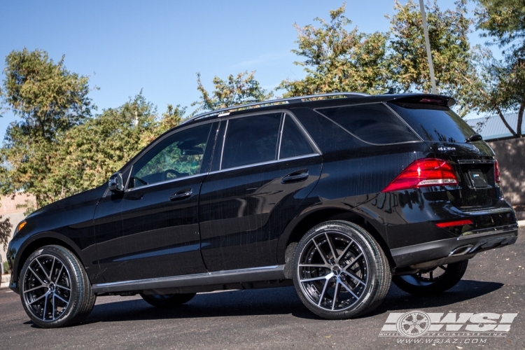 2016 Mercedes-Benz AMG GLE photo