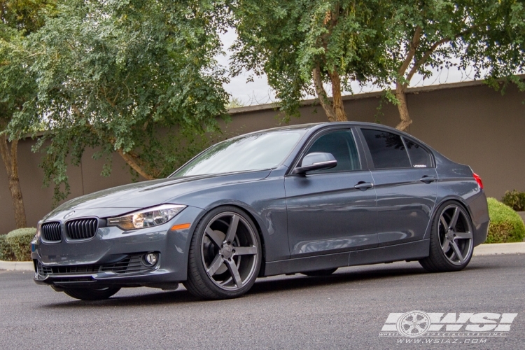 2013 BMW 328 photo