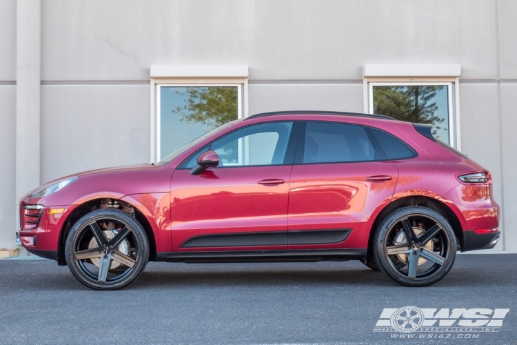 2016 Porsche Macan photo