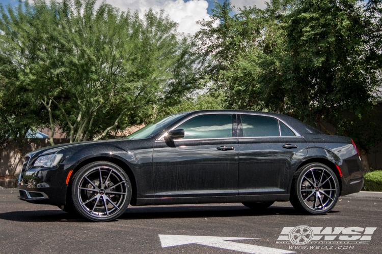 2015 Chrysler 300C photo