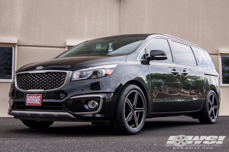 2015 Kia Sedona photo