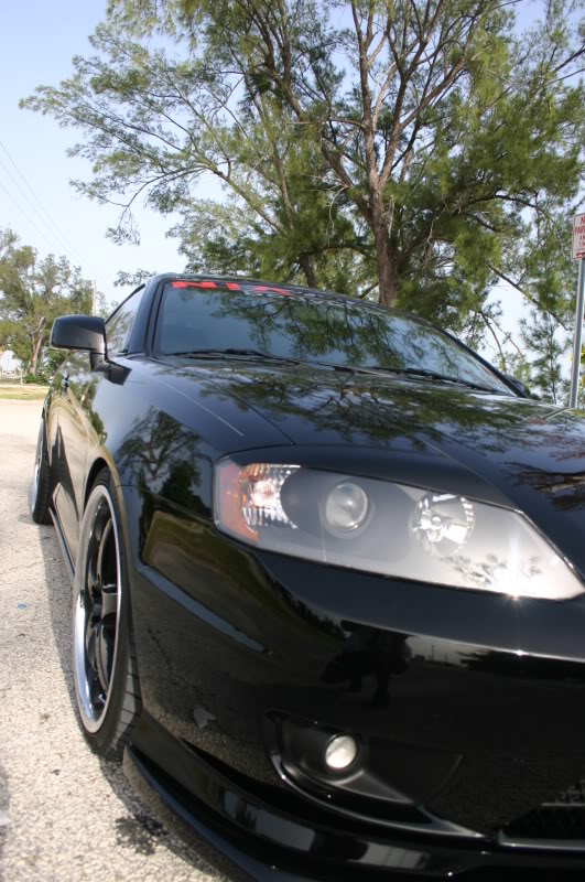 2006 Hyundai Tiburon photo