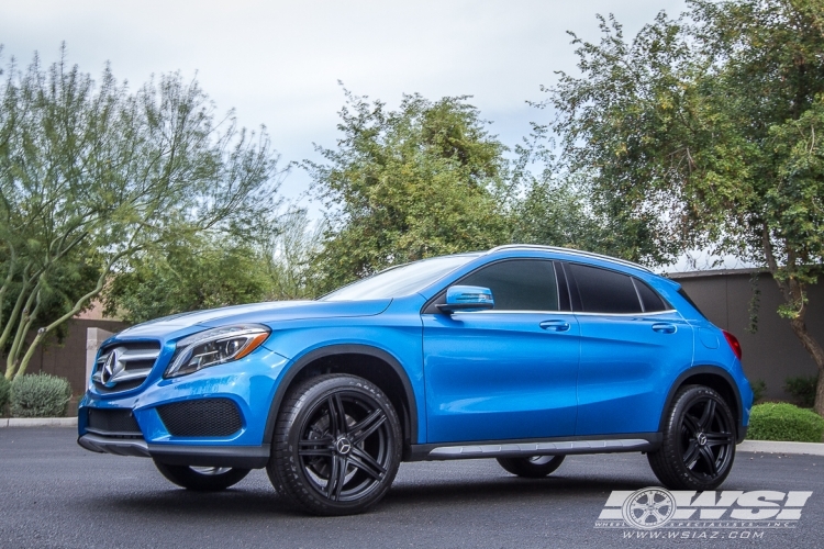 2015 Mercedes-Benz GLA-Class photo