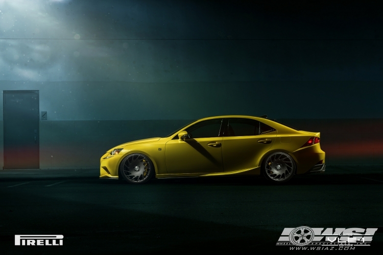 2015 Lexus IS 250 photo