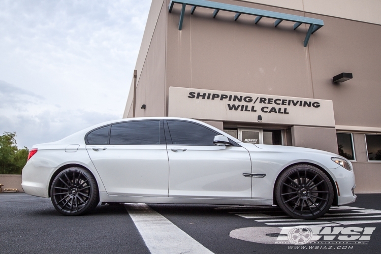 2011 BMW 740 photo