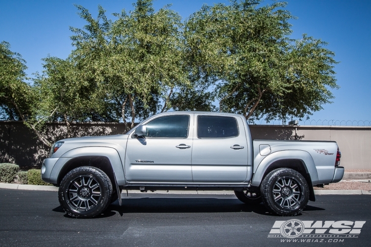 2011 Toyota Tacoma photo