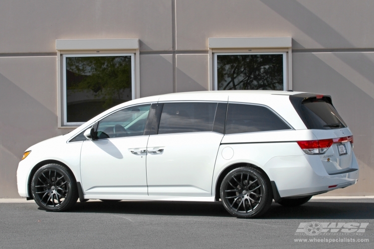 2014 Honda Odyssey photo