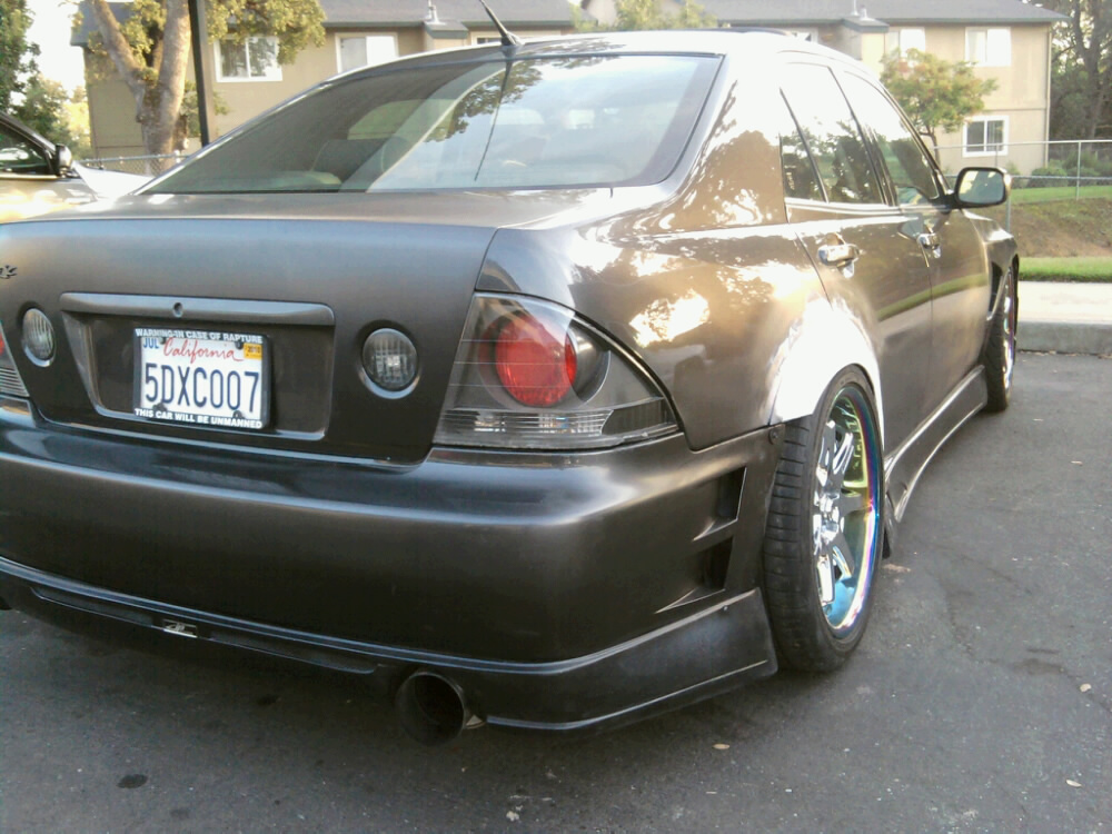 2003 Lexus IS 300 photo