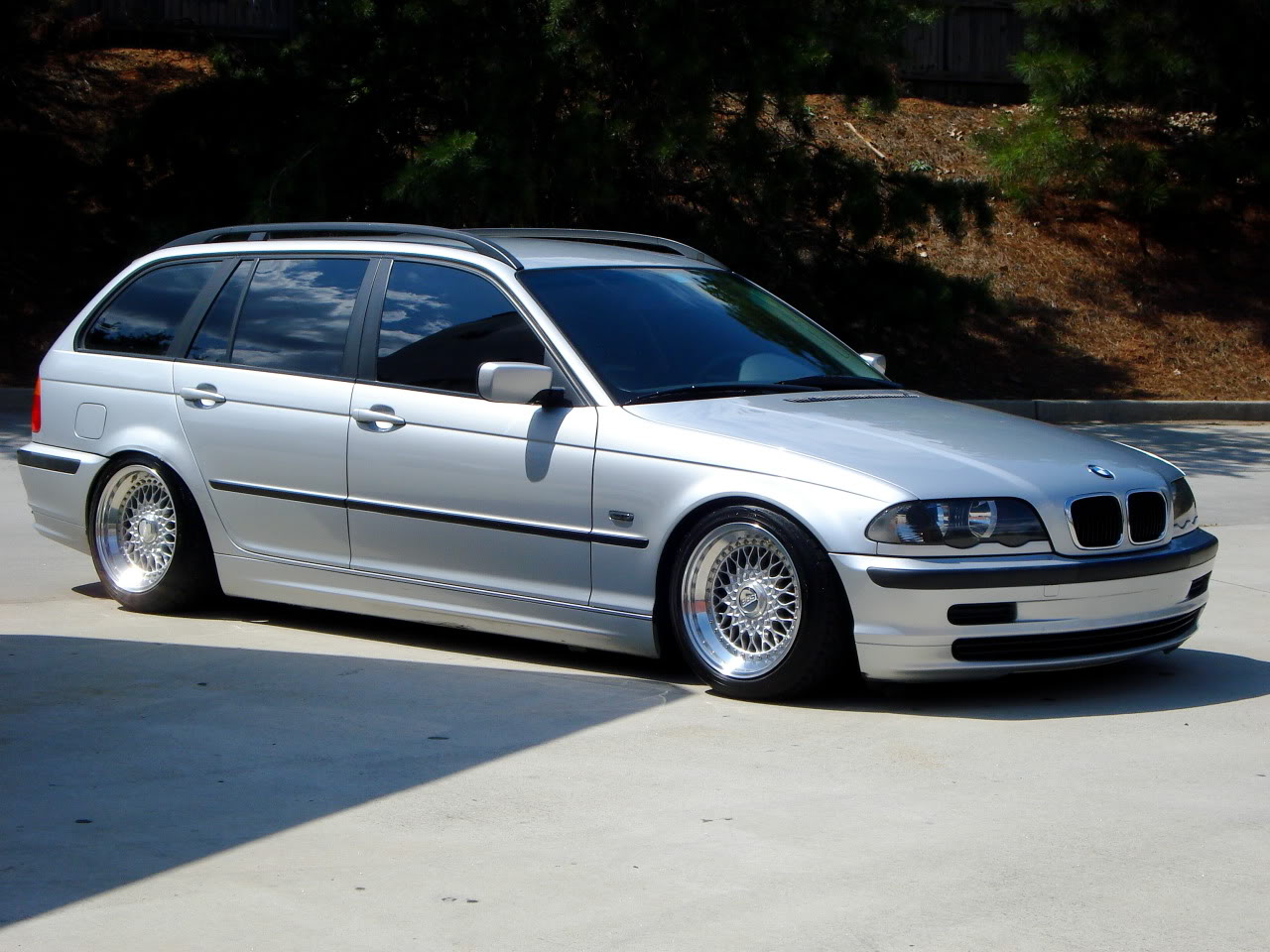 2000 BMW 330 photo