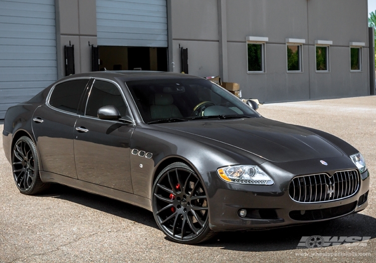 2010 Maserati Quattroporte photo