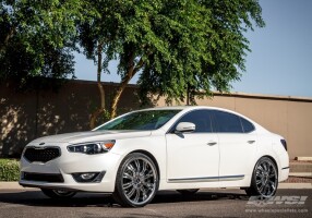 2014 Kia Cadenza