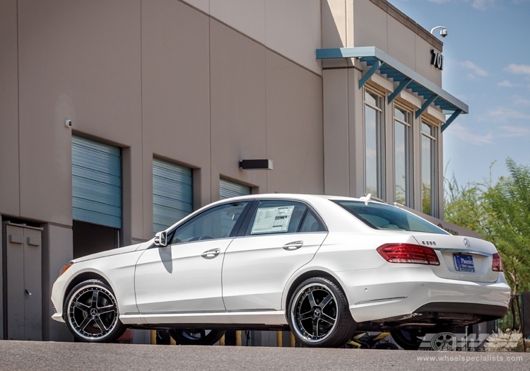 2013 Mercedes-Benz E-Class photo