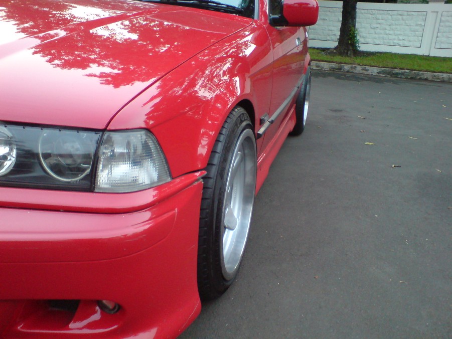 1996 BMW  318 photo