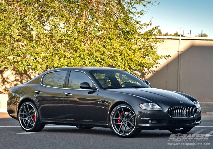 2011 Maserati Quattroporte photo